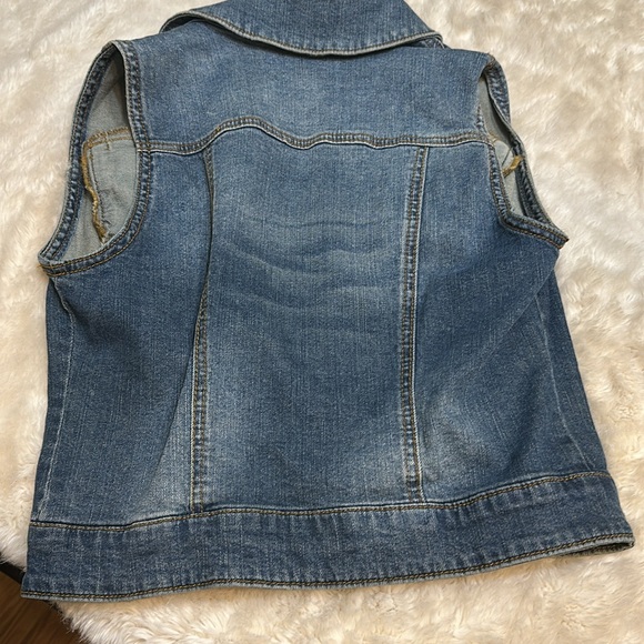 Jean jacket - Picture 10 of 11